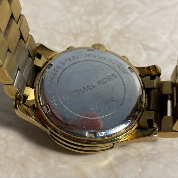 Michael Kors Golden Mid-Size Runway MK5055 Wrist Watch for Women main image 7